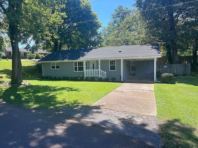Image of 204 Chatham Dr