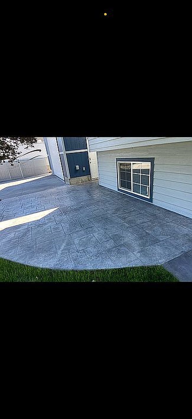 Image of 725 W Chicory Ln