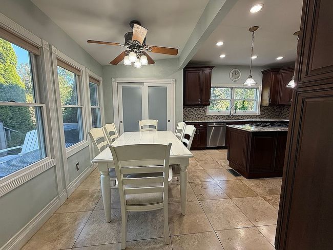 Photo of 55 Shore Rd