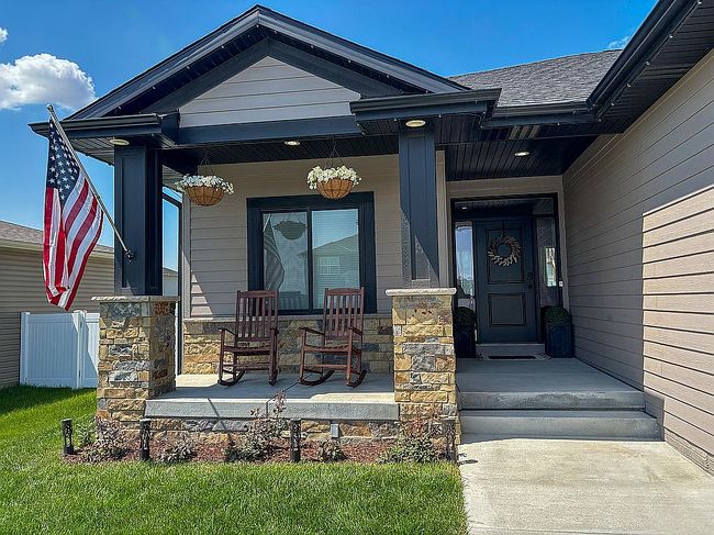 Additional photo 1 of property located at 1600 W Avalanche Rd