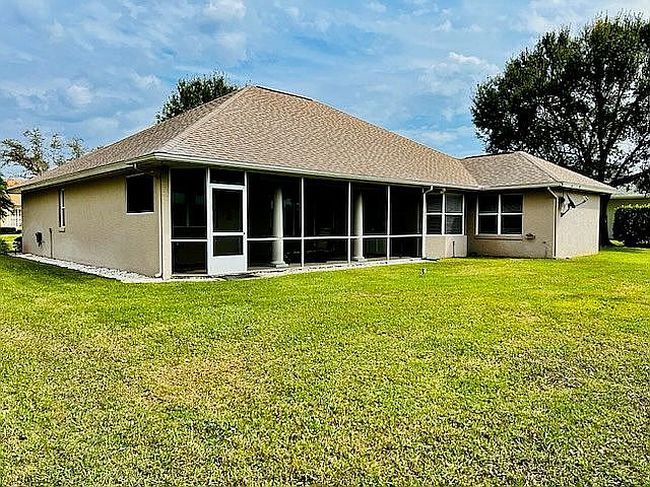 Image of 3000 Manor Dr
