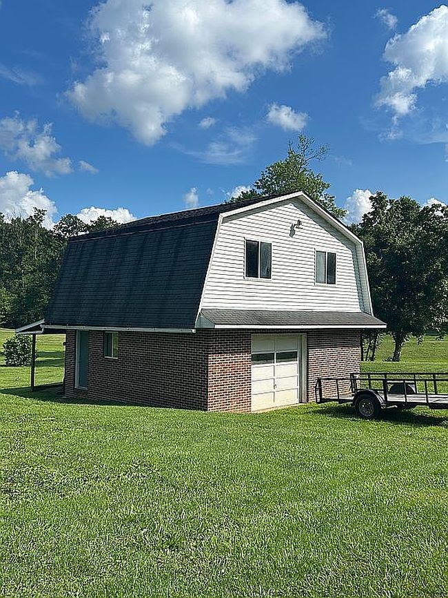Photo of 8784 Parkersburg Rd, Sandyville, WV
