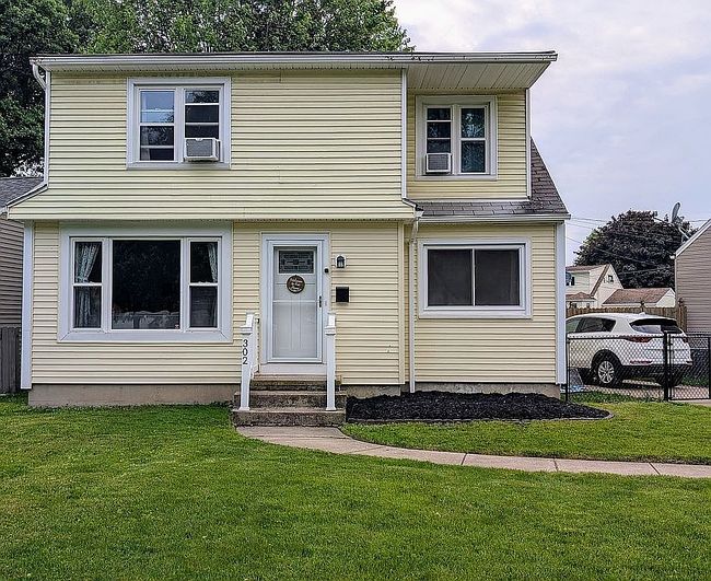 Photo of 302 Kirkwood Dr, Buffalo, NY