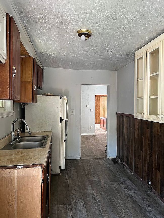 Photo of 3712 Garner Ave, Kansas City, MO