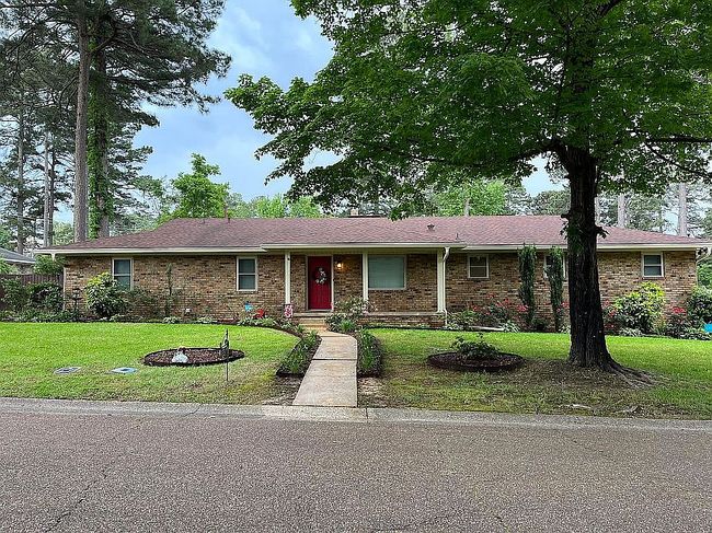 Image of 1221 Bluebird Hill Dr