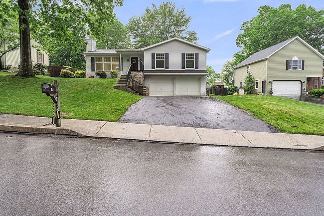 Image of 912 Emerald Ln