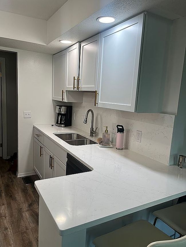 Additional photo 3 of property located at 2166 Harbortown Cir #2166