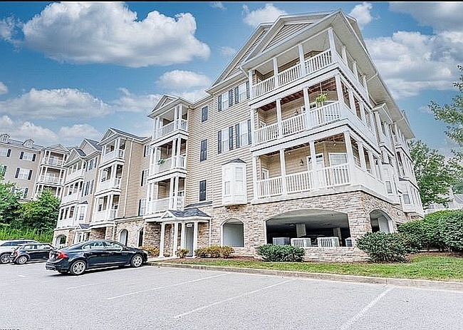 Photo of 1622 Suncrest Vlg