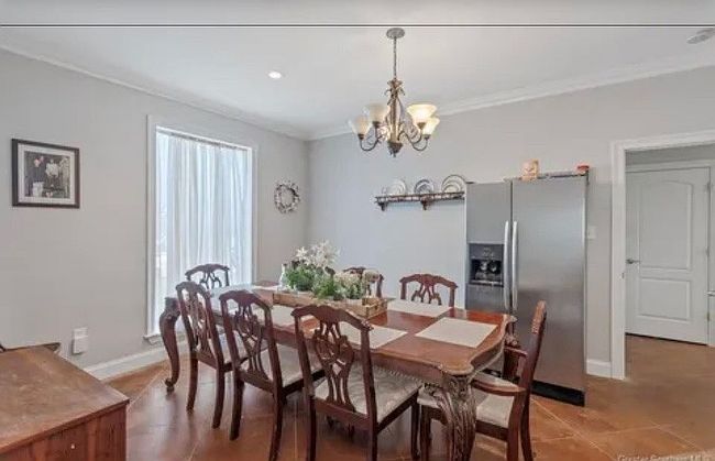 Image of 2407 Fox Hollow St