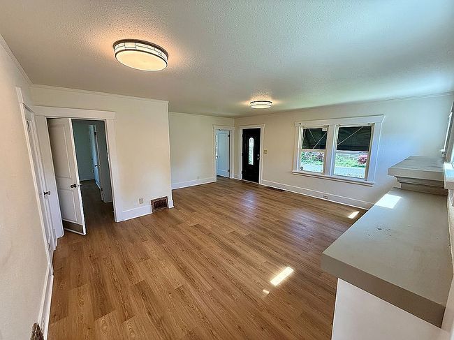 Additional photo 2 of property located at 106 N 37th Ave