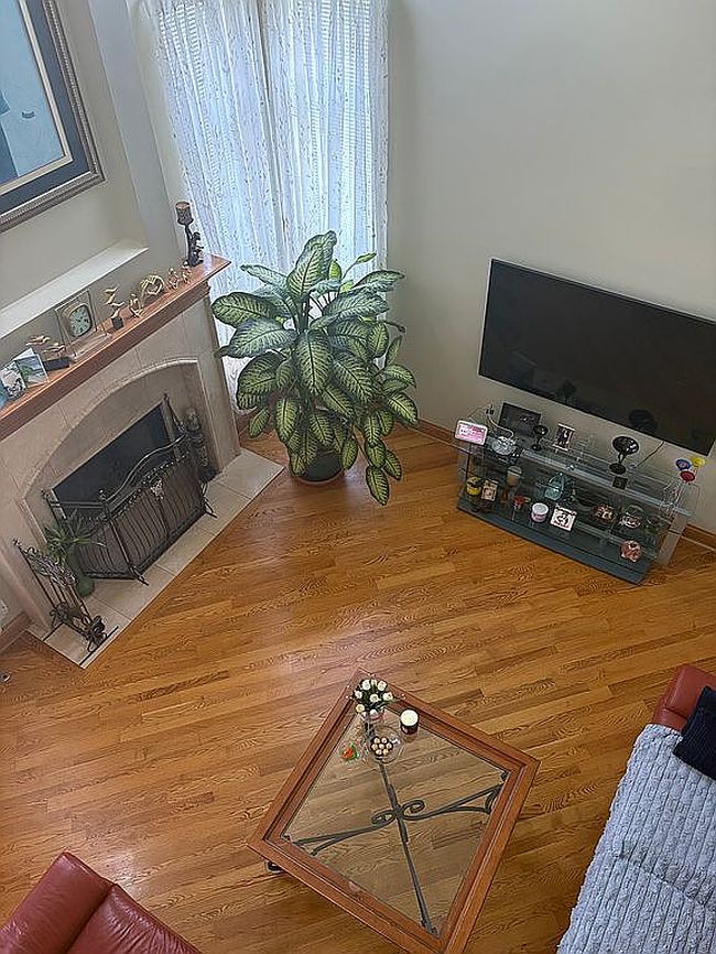 Preview of property located at 2578 Crestview Dr