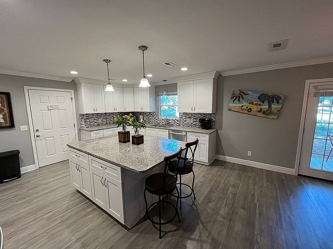 Image of 101 Villa Ct