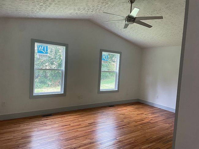 Photo of 112 Margaret Ln, Jacksboro, TN