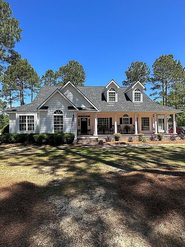 Photo of 184 Fox Trot Dr, Moultrie, GA