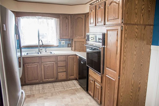 Image of 1204 N Hinman Rd