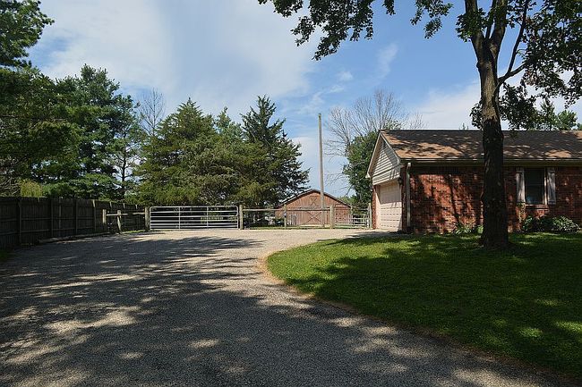 Photo of 1270 N Buck Creek Rd, Greenfield, IN