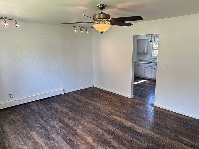 Photo of 220 Montague St, Van Buren Township, MI