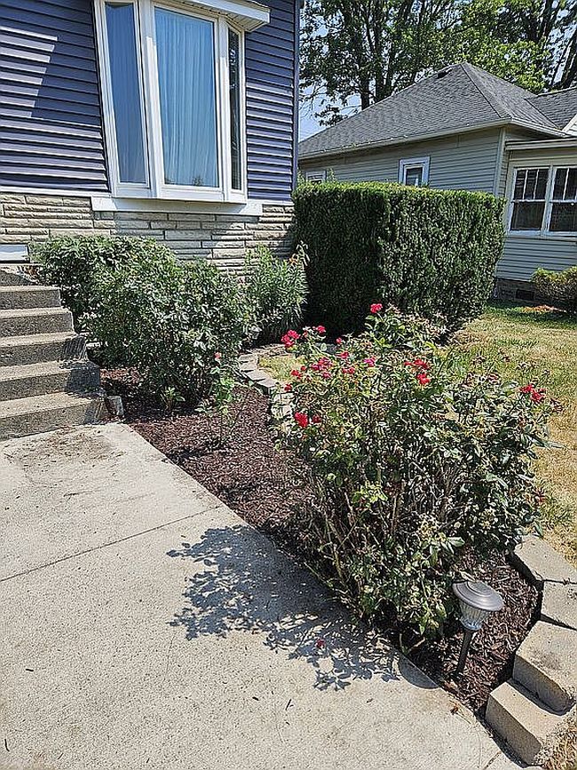 Additional photo 2 of property located at 717 E Market St