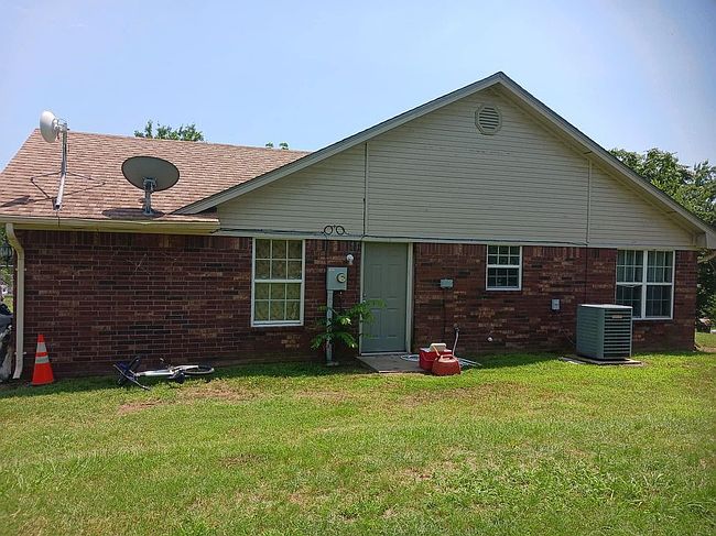 Image of 501 Nw Sterling St