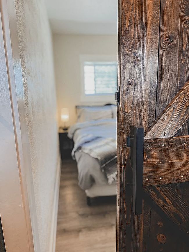 Additional photo 1 of property located at 705 W 2nd St