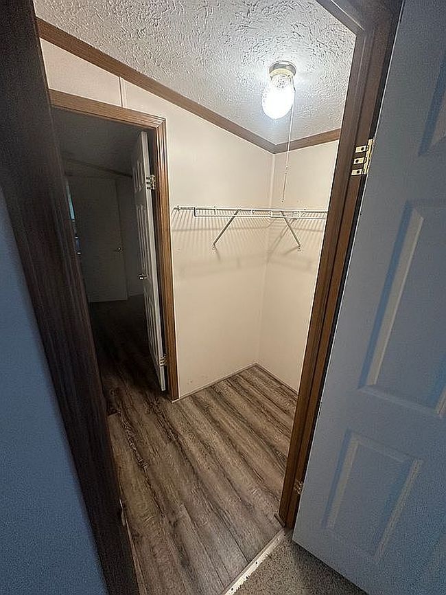 Image of 475 White Oak Ct