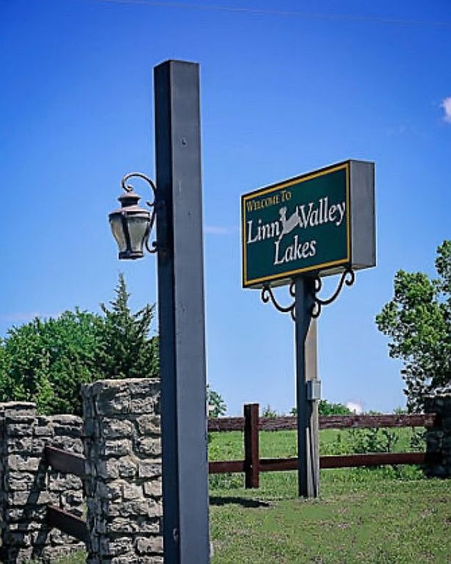 Photo of 25 Louisiana Dr, Linn Valley, KS