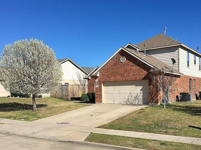 Photo of 38 Heron Dr, Sanger, TX