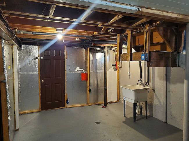 Photo of 255 W Rutgers Ave, Pontiac, MI