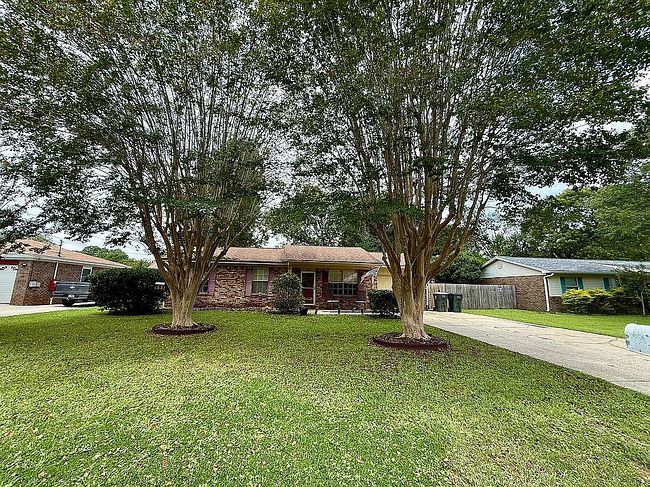 Preview of property located at 780 Deedra Ave