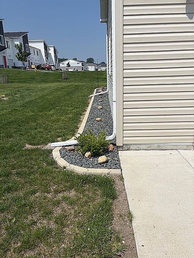 Photo of 9602 Bishop Dr #64, West Des Moines, IA