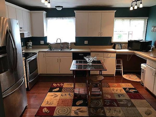Image of 87772 Rhododendron Dr