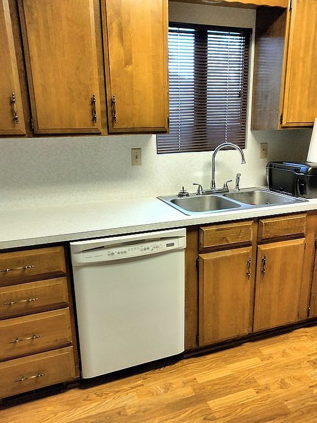 Photo of 137 N 8th Ave, Pocatello, ID