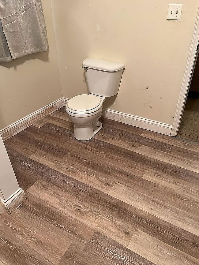 Image of 404 E Main St
