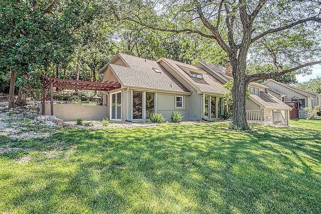 Photo of 16015 Meadow Ln, Stilwell, KS