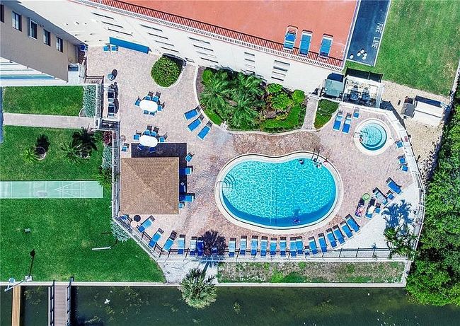 Photo of 19451 Gulf Blvd Apt 203