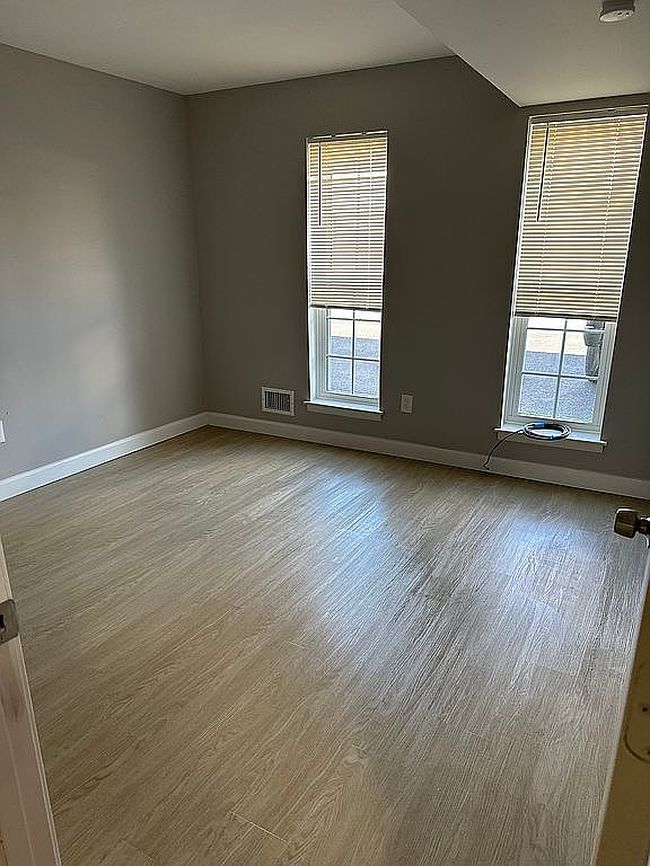 Photo of 27 Revelle St, New Castle, DE