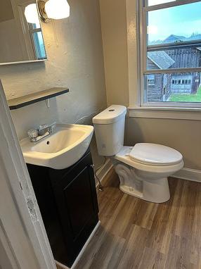 Additional photo 1 of property located at 460 Commercial St