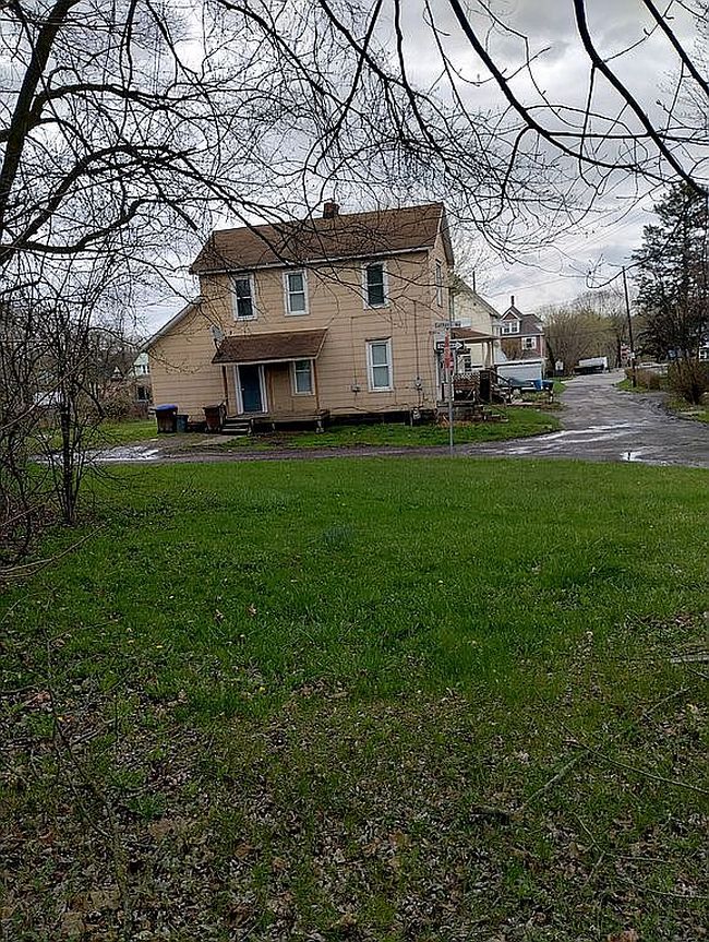 Image of 715 S State Line Rd