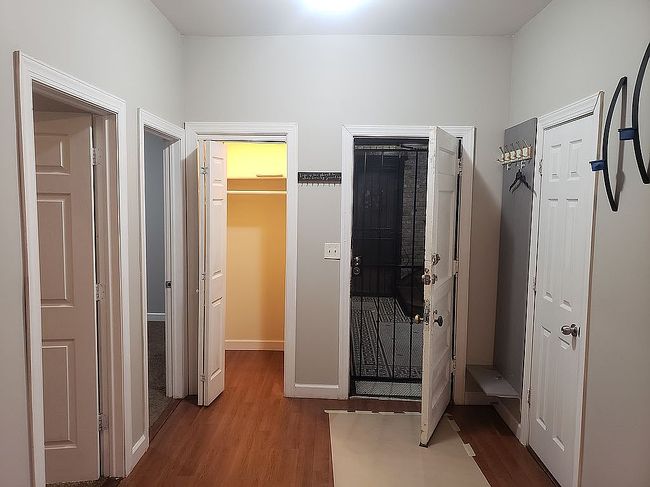 Image of 822 E Hyde Park Blvd Unit 1