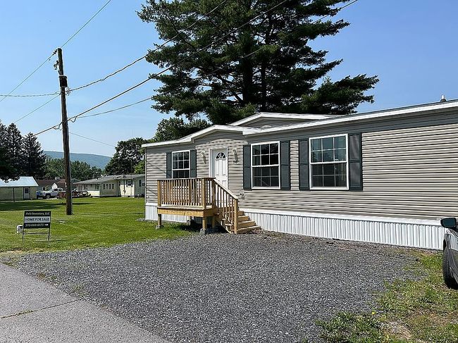 Photo of 54 Avis Manor Cir, Avis, PA