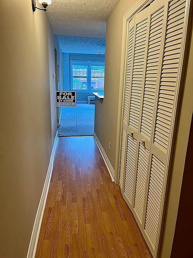 Photo of 701 W Locust St Apt 24, Johnson City, TN