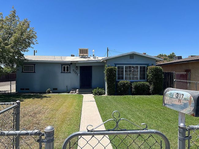 Photo of 2307 Oxford St, Delano, CA