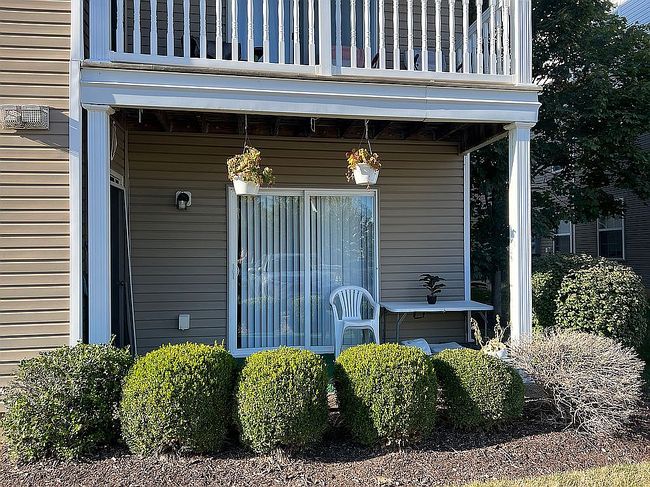 Photo of 9755 Newham Dr Apt D