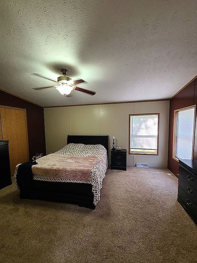 Additional photo 2 of property located at 694 County Road 105 E