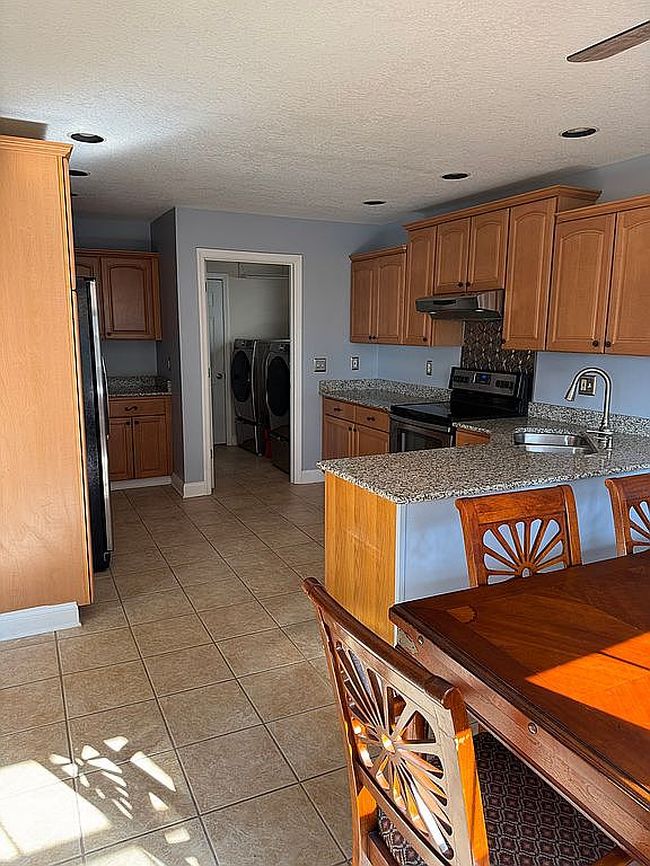 Photo of 109 Cobblestone Cir, Morgantown, WV