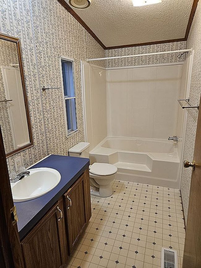 Photo of 4731 Stratford Ln, Denver, NC