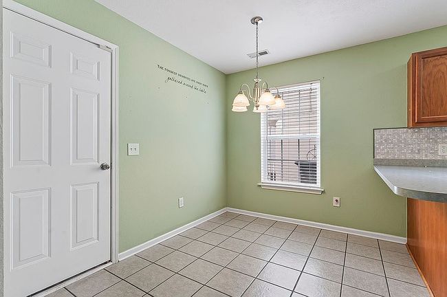 Additional photo 3 of property located at 908 Silvercrest Dr