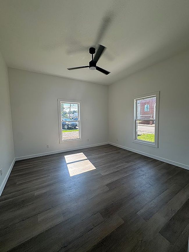 Additional photo 3 of property located at 71 Coyle St