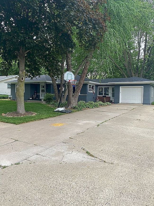 Additional photo 2 of property located at 1303 Roosevelt Dr