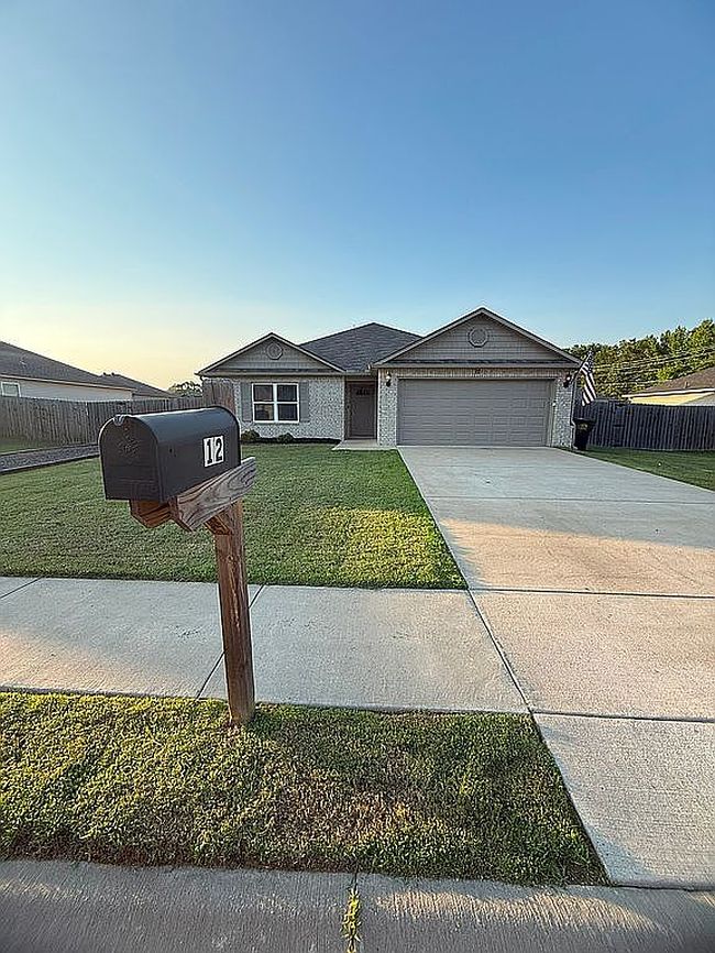 Preview of property located at 12 Dunnaway Dr